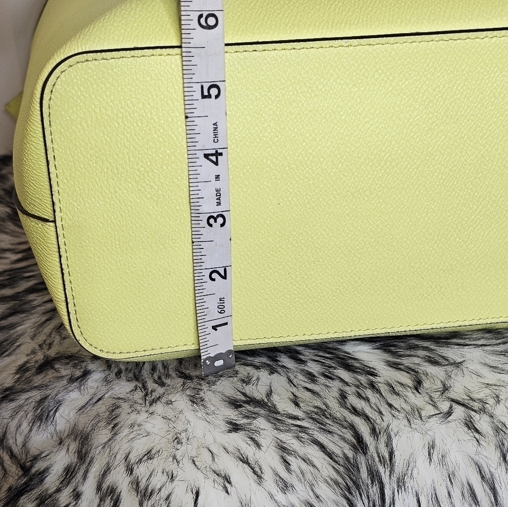 Kate Spade Lori Tote in Bosc Pear - Picture 14 of 14